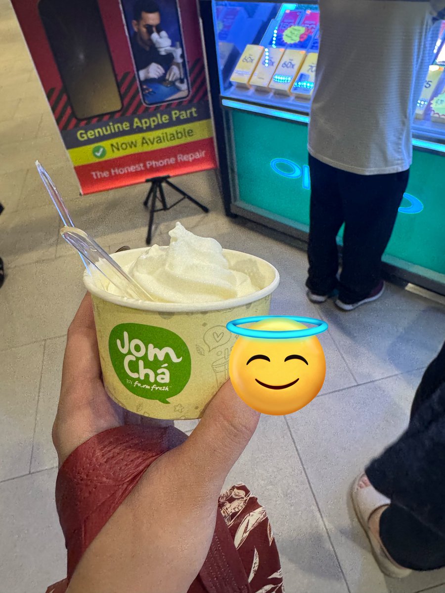 Jallyfishhhh's tweet photo. 弟弟说 这是他每次来这里都会买来吃的 🍦
#amancentralmall https://t.co/slVUMC0j3M