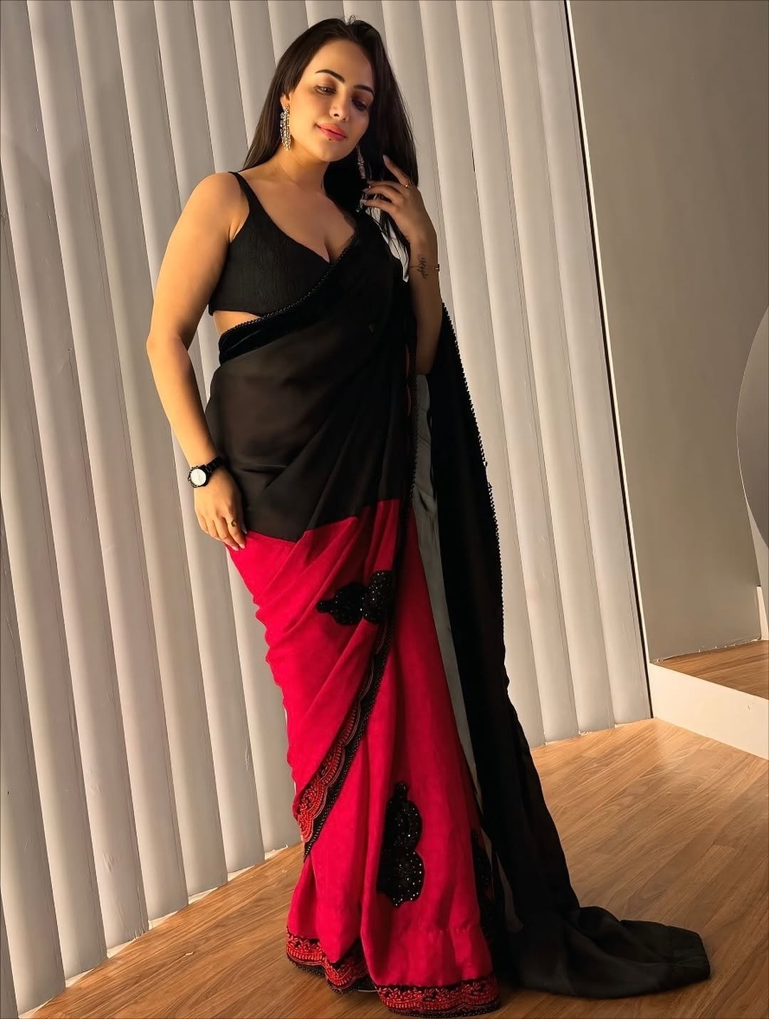 G5UHDW5bQAAYFav?format=jpg&name=large