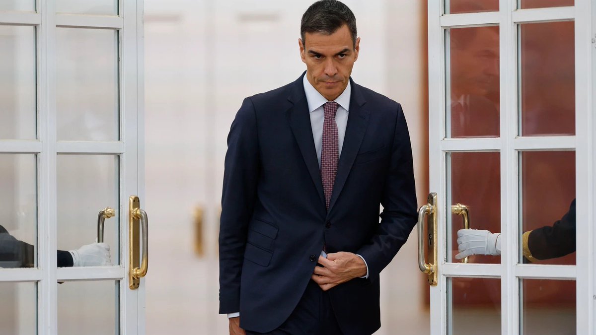 Sánchez ha hecho lo mismo que Zapatero, arruinar a España y a los españoles.