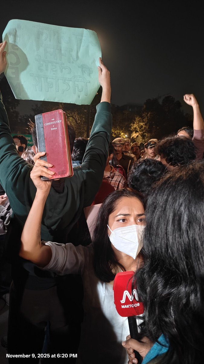 bakwaasmaster's tweet image. queen