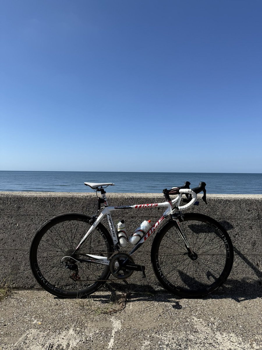 jun__xiu's tweet photo. @Yoshi_cyclist こんにちは😊タグから失礼します。

誰かに評価してもらうのは初めてなので緊張します笑 https://t.co/R1sNXOxUyu