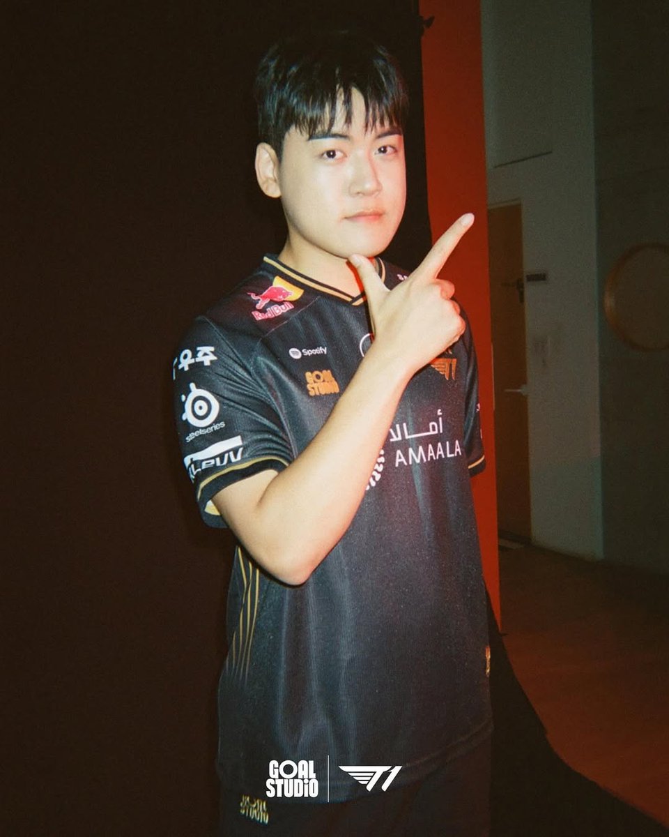 bbosyuk's tweet image. #T1 
골스튜디오 인스타