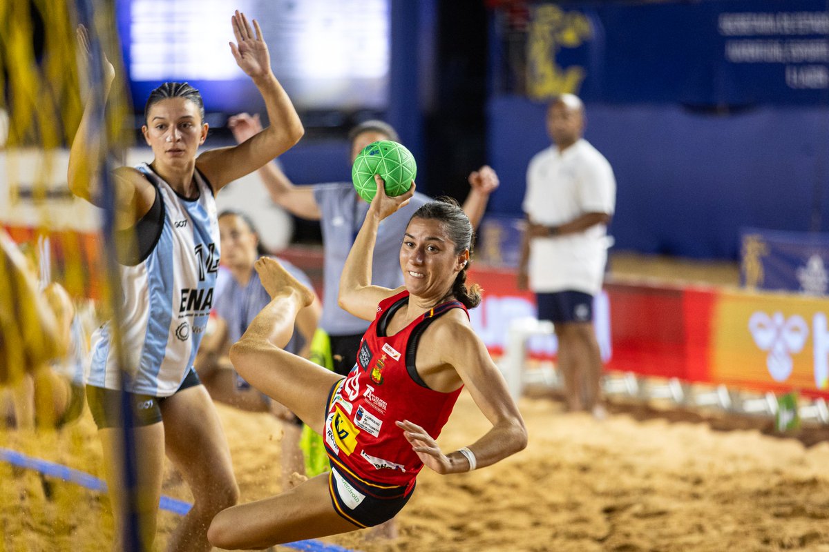 RFEBalonmano tweet media