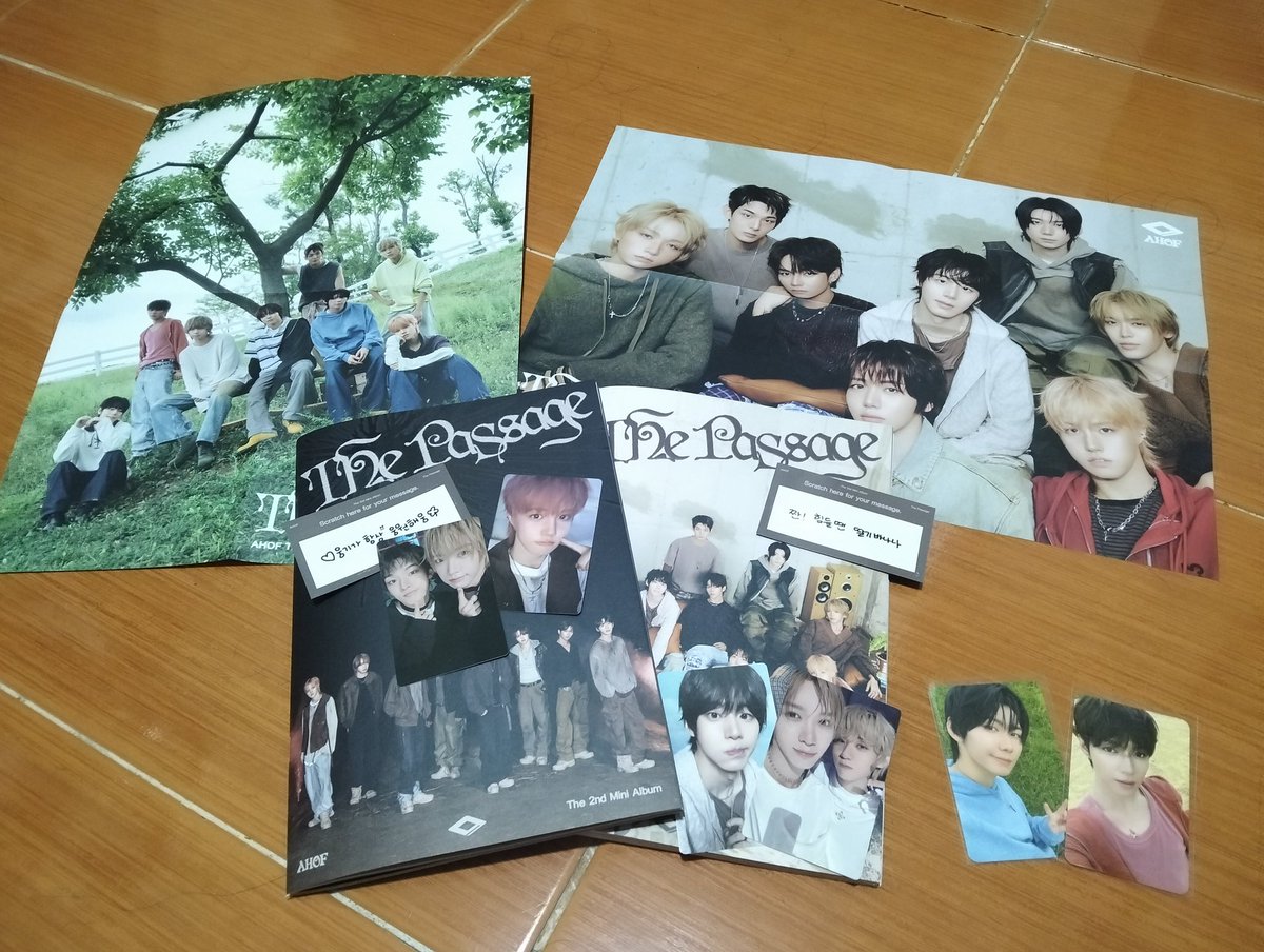 chaenified's tweet image. I'm a rare mushroom just showing up cause wanna share ~~ while I'm hiatus.

my passage albums arrived! 🩵
Ju &amp;amp; woo loves me so much, my pulls 🥹 but thank u to withmuu for giving me a hanuelz 🫶🏻✨

yet , I see u fnf 👀 marketing strategy.