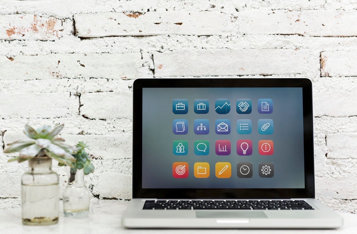 SME businesses  facing a Digital Skills shortage  

A #BBunker Blog kentbusinessradio.co.uk/digital-skills