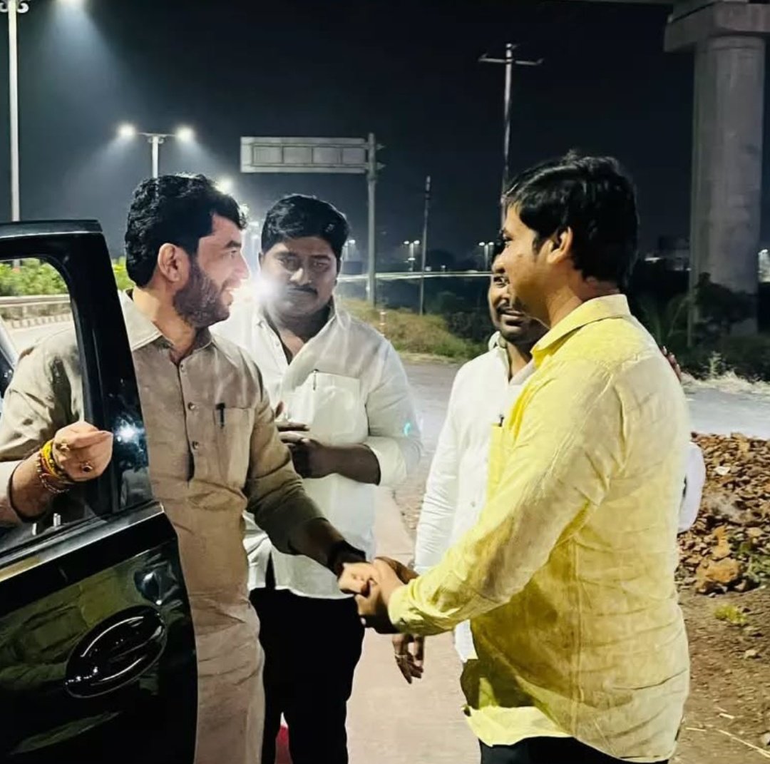 PremBhogade's tweet photo. Happiest Birthday to Youth Icon @mohol_murlidhar Anna❤️ https://t.co/0pDR3W2pKi