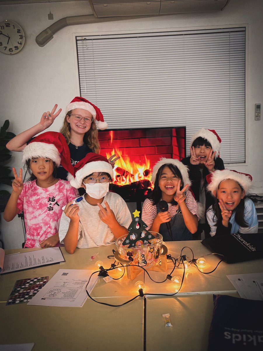 churakids's tweet photo. 【リーディングクラス】クリスマス会の準備をしました🎄

📢リーディングクラスについて詳細はこちら
https://t.co/7tT11kgbIq

#音読 #シャドーイング #英会話 #英検 #英検ジュニア #eiken #reading #readingclass #englishclass https://t.co/gu6U8qG8hQ