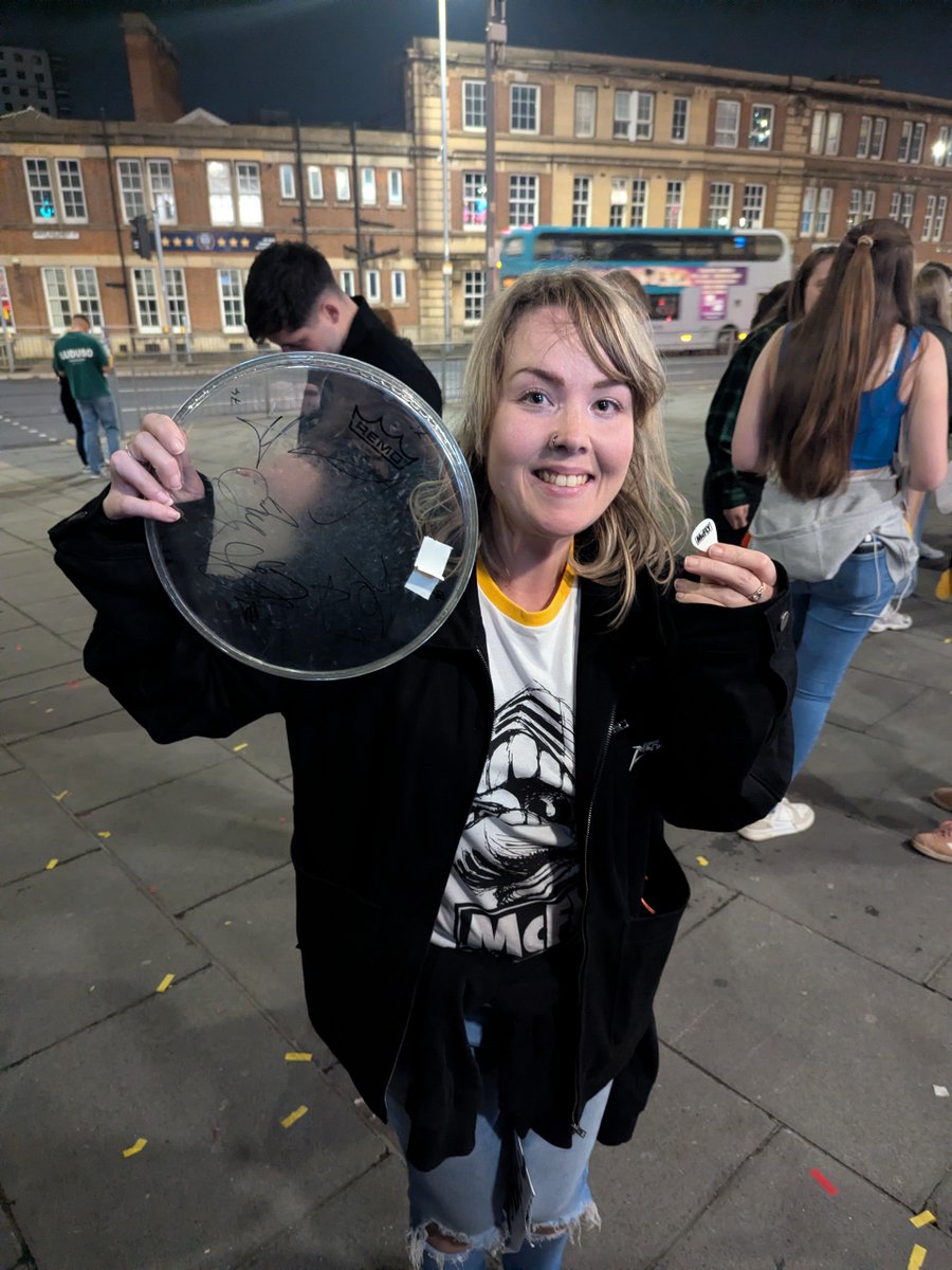 What a night! Thankyou so much <a href="/TomFletcher/">Tom Fletcher</a> and <a href="/mcflyharry/">Harry Judd</a> ! Amazing end to an amazing tour ! #TeamMcFly