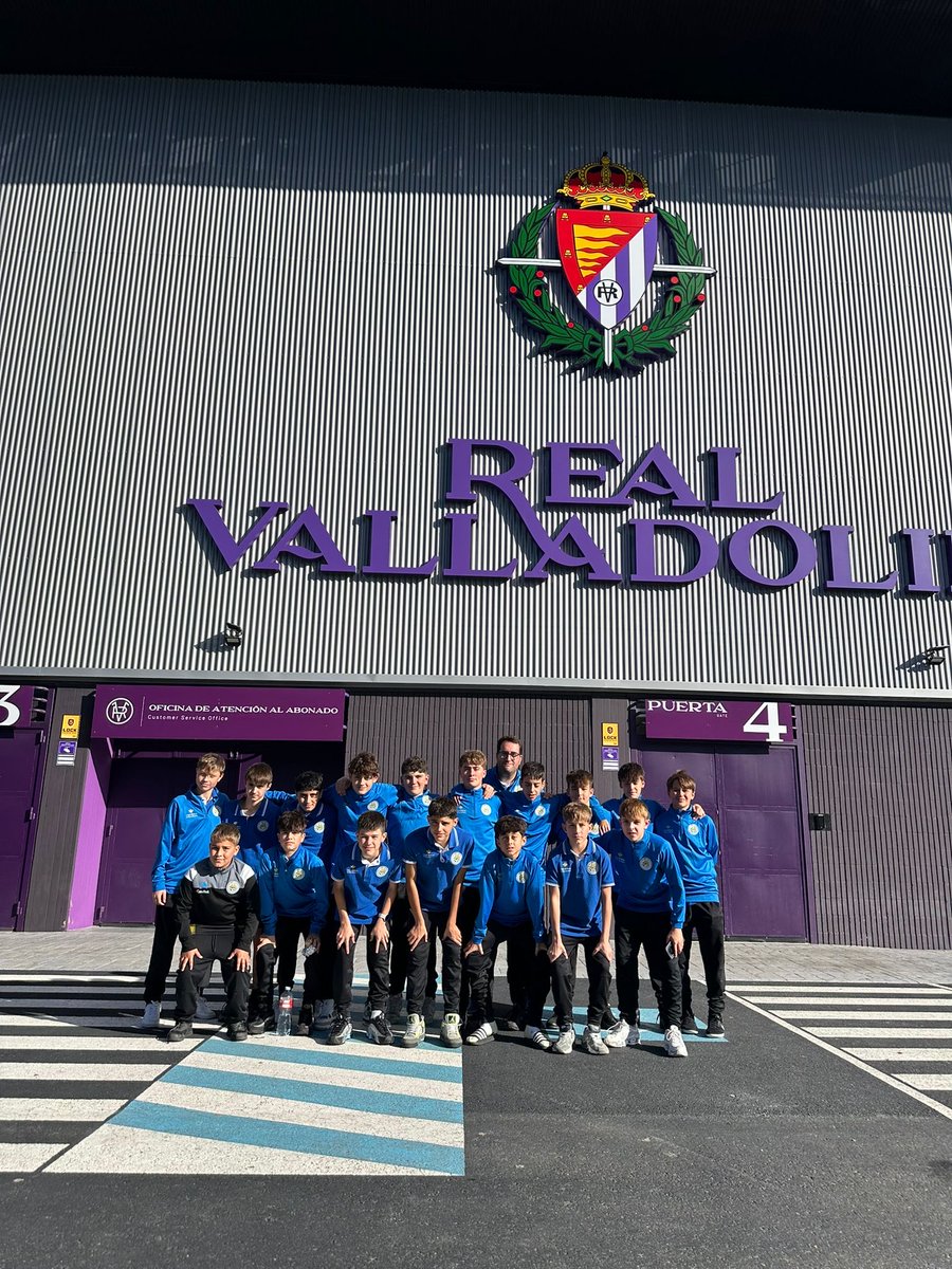 🟡⚫️Resultado Infantil Regional
Derrota por 0-2 ante Real Valladolid B en un viaje complicado frente al líder de la categoría 💪⚽️
Unos minutos de desconexión marcaron el resultado, pero el equipo dejó muy buenas sensaciones y un gran trabajo colectivo 👏
Orgullosos del esfuerzo