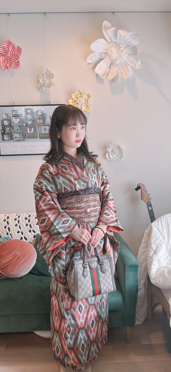 美品未着用 着物“空色×菊でポンポンを持って誰かを応援する気分”色無地 T-21 美品未着用 着物“空色×菊でポンポンを持って誰かを応援