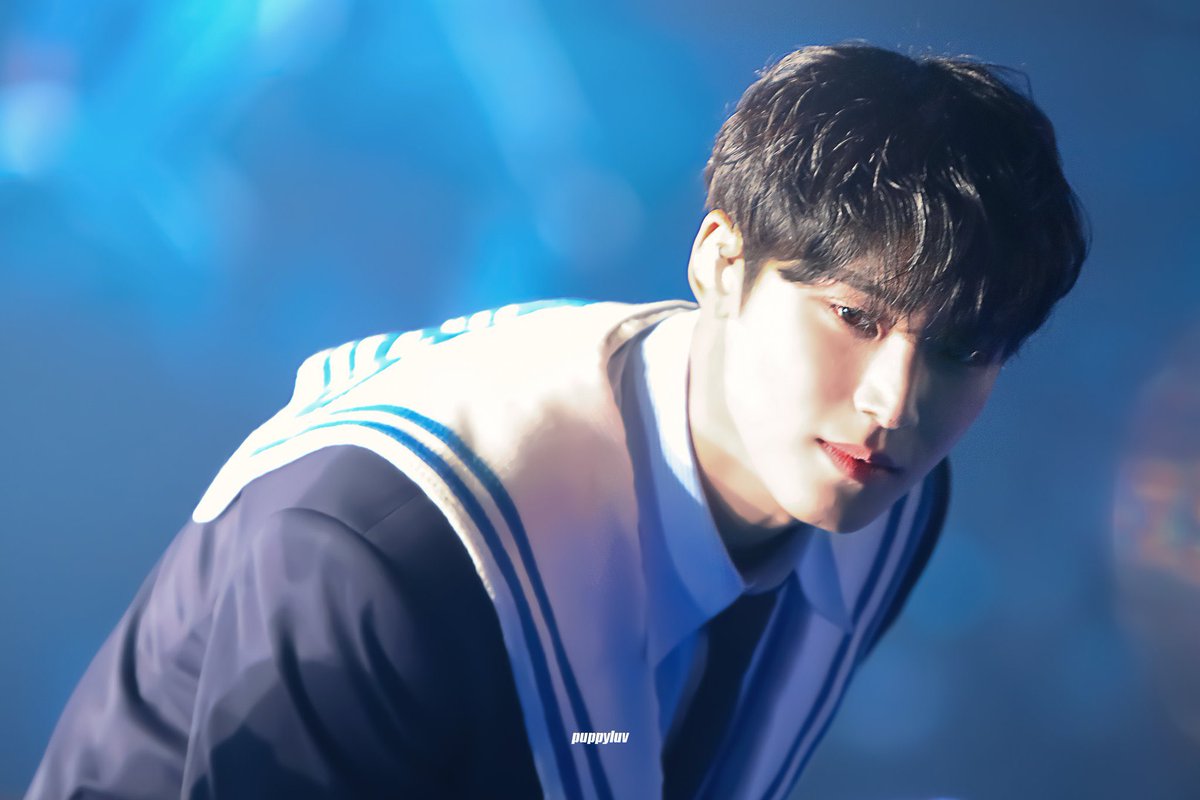 내가 남자를 밝히는게 아니라 
남자가 존나 밝은거임