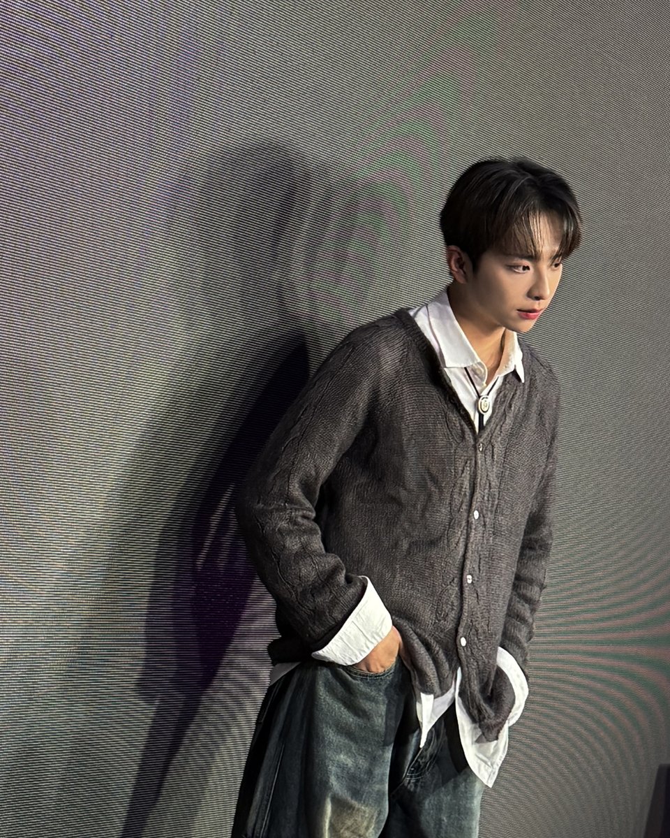 sihun_official's tweet photo. KIM SIHUN ASIA TOUR [New Dawn] in JAPAN 🇯🇵 💙 DAY1

˚ʚ ʙᴇʜɪɴᴅ ɞ˚
🔗https://t.co/dqQaLOUIWr

#김시훈 #KIMSIHUN #キムシフン
#New_Dawn #Journey #AsiaTour
#Eighty6_Entertainment https://t.co/56uyWpMIAf