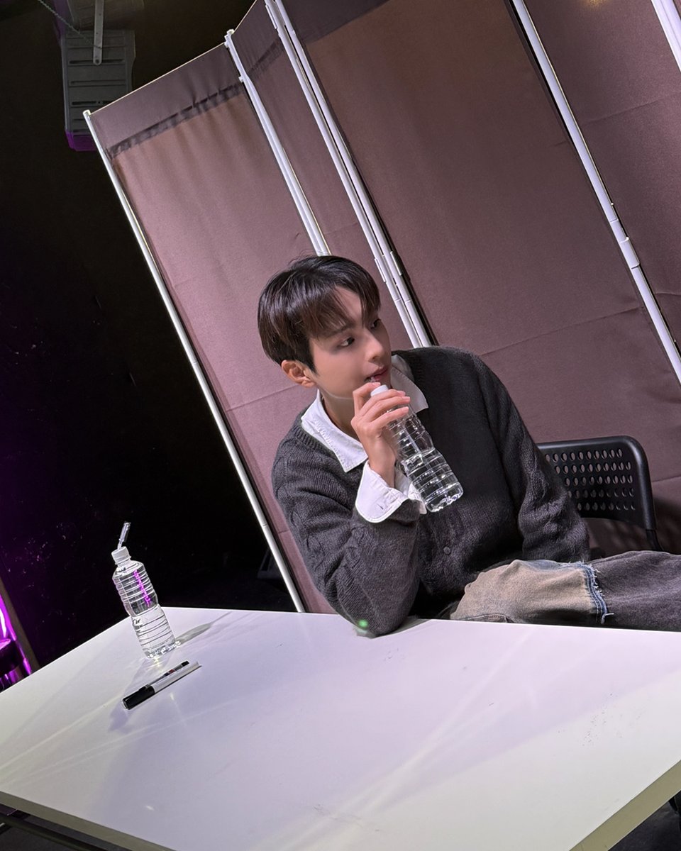 sihun_official's tweet photo. KIM SIHUN ASIA TOUR [New Dawn] in JAPAN 🇯🇵 💙 DAY1

˚ʚ ʙᴇʜɪɴᴅ ɞ˚
🔗https://t.co/dqQaLOUIWr

#김시훈 #KIMSIHUN #キムシフン
#New_Dawn #Journey #AsiaTour
#Eighty6_Entertainment https://t.co/56uyWpMIAf