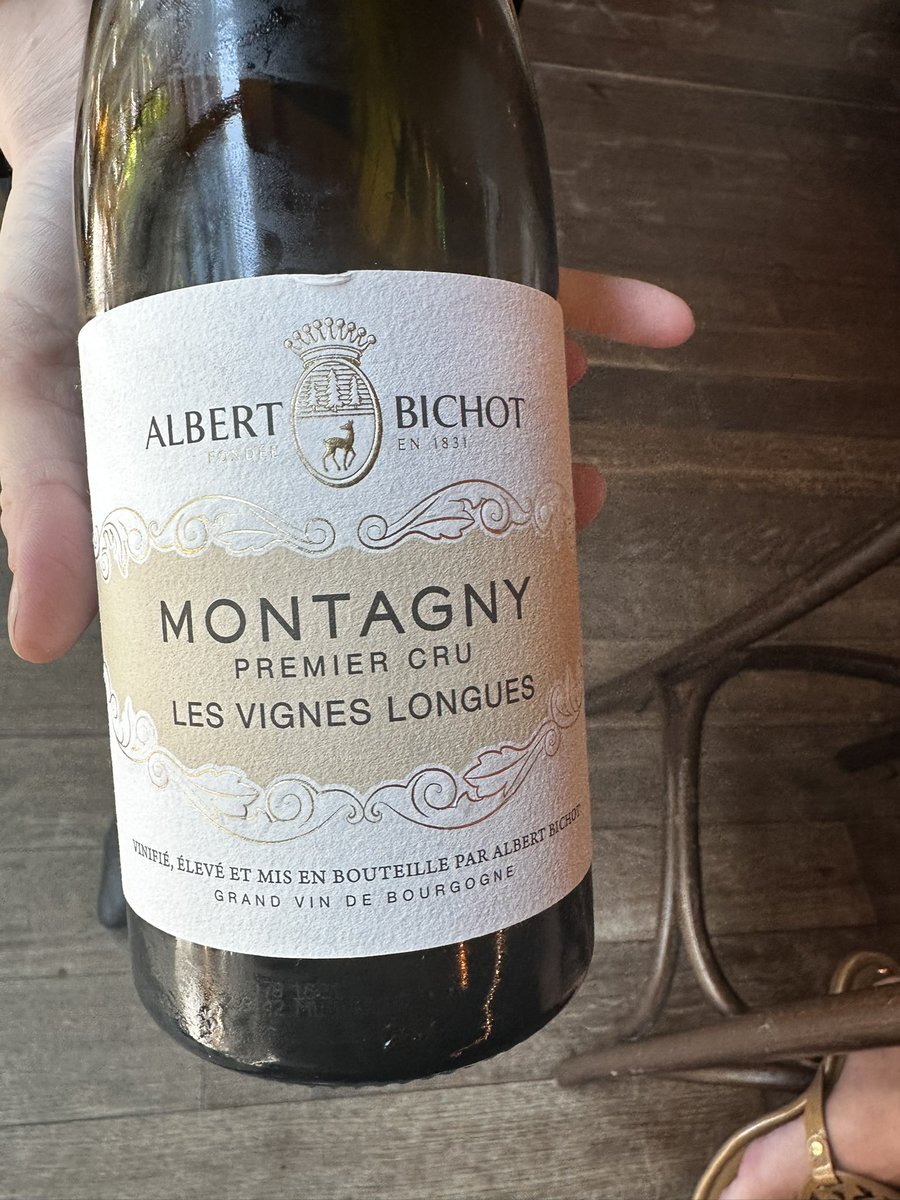 ff6_js's tweet image. As someone said the #Lecolonial  wine list is 🔥