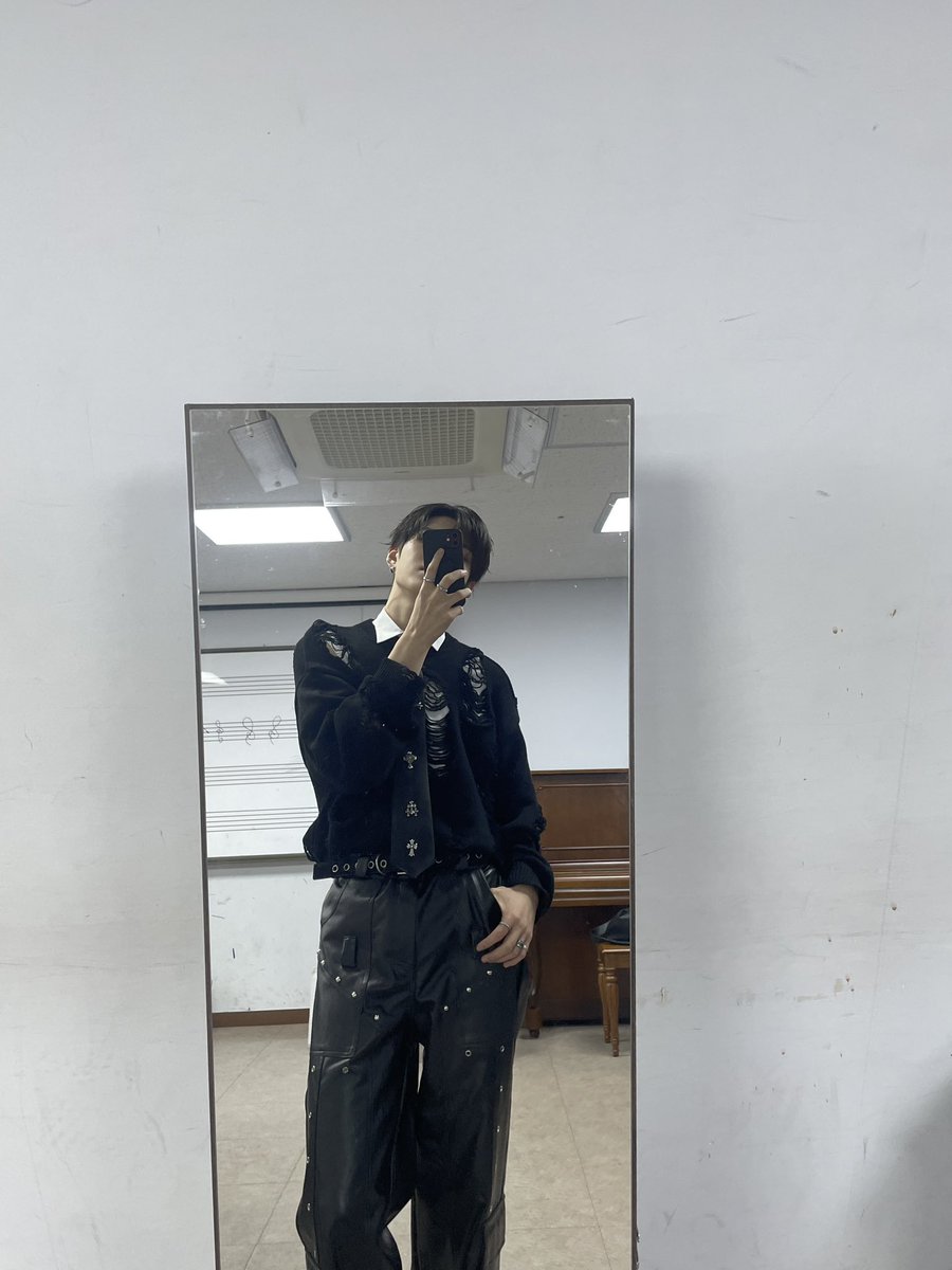 VERIVERY tweet media