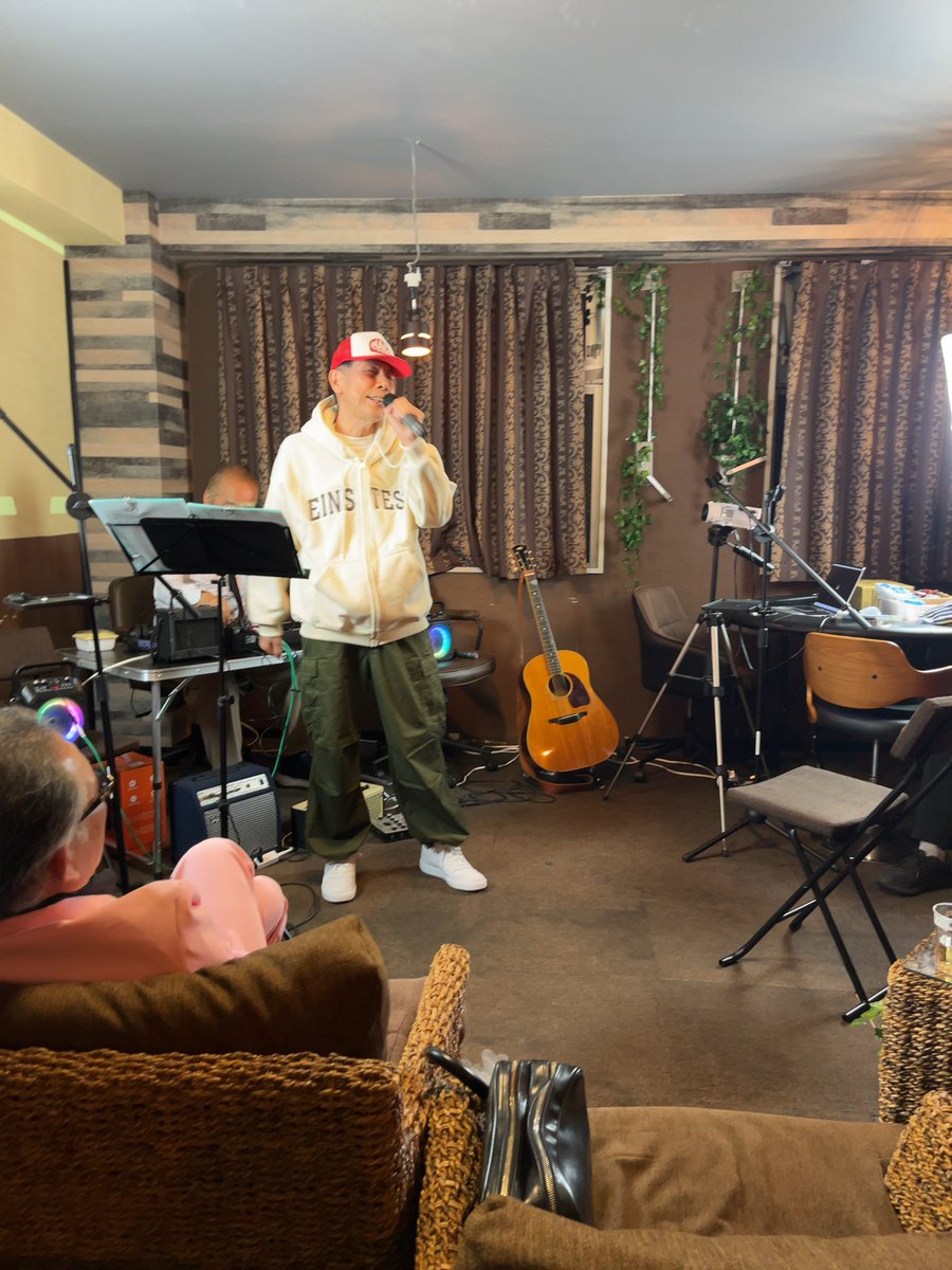 kimu_chann0911's tweet image. 今日は #MTT という@donsinku1さんがホストであるイベントに参加させて頂きました✨️

正直すごいアウェイな感じで行くのでさえ緊張していたのですが、家族のように優しくお出迎えして頂いて、最後までお邪魔させて頂きました🥺
音楽は音を楽しむという基礎を教えて頂きました！！