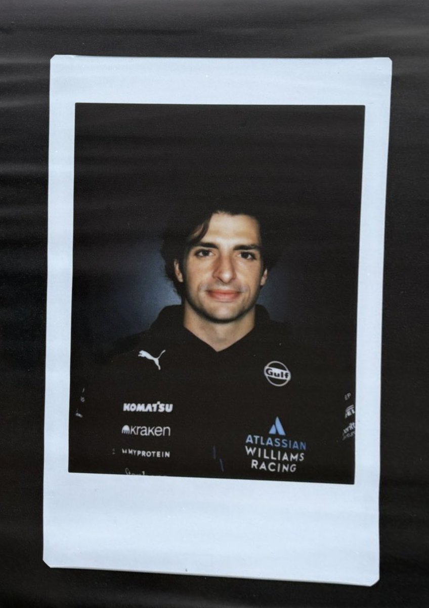 in my old fandom this polaroid would be worth a honda beat lmao