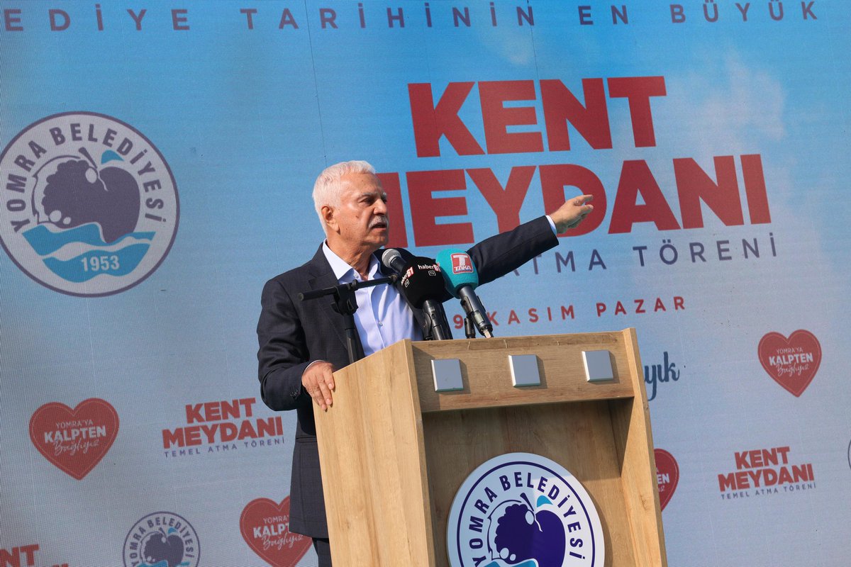 korayaydintr's tweet photo. Bugün temelini attığımız #YomraKentMeydanı projesi, Yomra'mıza ve Trabzon'umuza hayırlı ve uğurlu olsun. Belediye Başkanımız Mustafa Bıyık kardeşim başta olmak üzere, baba ocağım Yomra'ya bu güzel eserin kazandırılmasında, emeği geçenlere çok teşekkür ediyorum.
Var olsunlar.🇹🇷 https://t.co/j1GmKakAx9