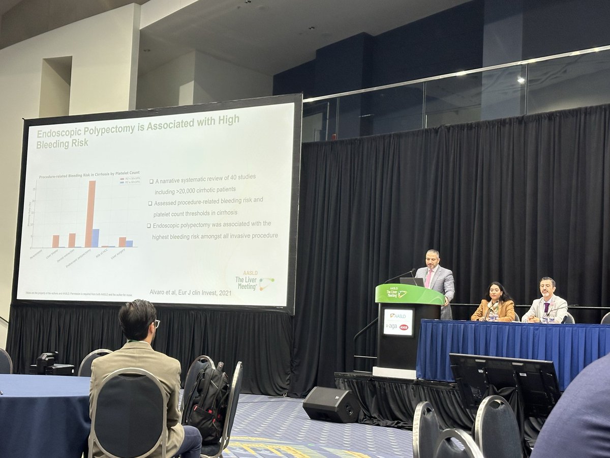 HowardTLeeMD's tweet image. 🔥Update on endoscopy for Hepatologist:  great joint session by @AmerGastroAssn &amp;amp; @AASLDtweets at #tlm25

Join us at Ballroom C now till 9:30 to learn 🔥EUS guided liver biopsy, 🔥large polyps resection in cirrhosis, and 🔥endobariatrics 

Also proud to see a strong presence of…