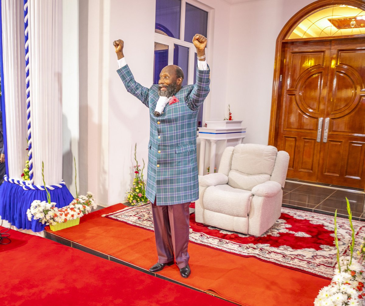 Jo_AnneCM's tweet photo. Following the very powerful DECREE OF BLESSINGS &amp; OF THE ETERNAL BLOOD OF JESUS DECREED BY PROPHET DR. OWUOR TODAY LIVE ON JESUS IS LORD RADIO, A TOTAL CRIPPLE SINCE BIRTH INSTANTLY GOT UP AND WALK AWAY FROM OLENGURUONE, IN NAKURU COUNTY, KENYA.

Massive #RevivalOutbreak https://t.co/RDKXZoo2rE