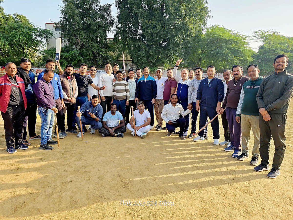 Sunday 💞
Cricket match with reporters brother, 🙏