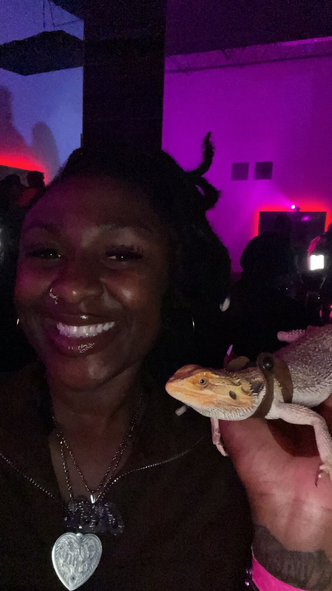 Rocq_Lee's tweet image. 🍫🤎 #wtbl