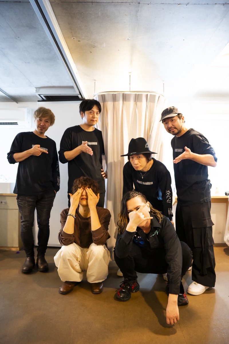 ナイトクライミング二座の第2夜、これは素晴らしい夜に頂を極めること