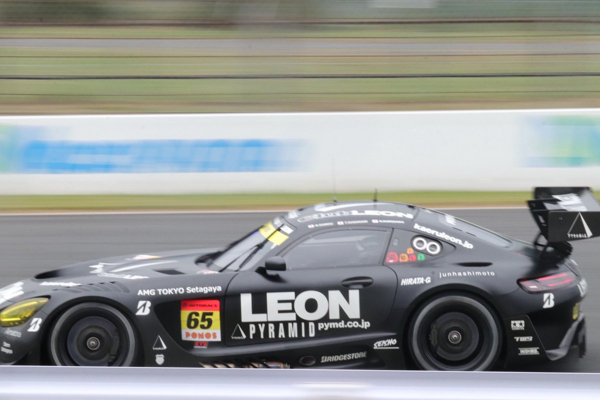 FK7_5812's tweet photo. 2025.10.18
SUPERGT Rd.7 オートポリス 3Hours Race
土曜日 予選

カーナンバー65
LEON PYRAMID AMG
蒲生尚弥選手
菅波冬悟選手

#SUPERGT
#オートポリス
#SUPERGT2025
#LEONPYRAMIDAMG
#蒲生尚弥
#菅波冬悟 https://t.co/cRVEngKS5B
