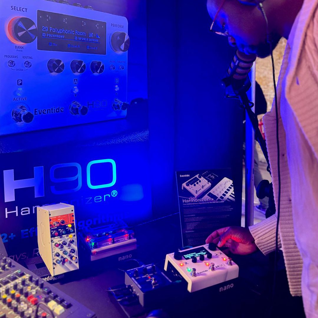 SourceDist's tweet image. Day 2 of #WEDJ2025 is on!

Yesterday we dove deep synths &amp;amp; pro audio with London’s DJ scene at the @westend_dj show.

Hands-on with 1010music, Rodec, Eventide ASM, Dreadbox &amp;amp; Expressive E, exploring the best in music tech.

#westendDJ #MusicTech #ProAudio #SynthCommunity