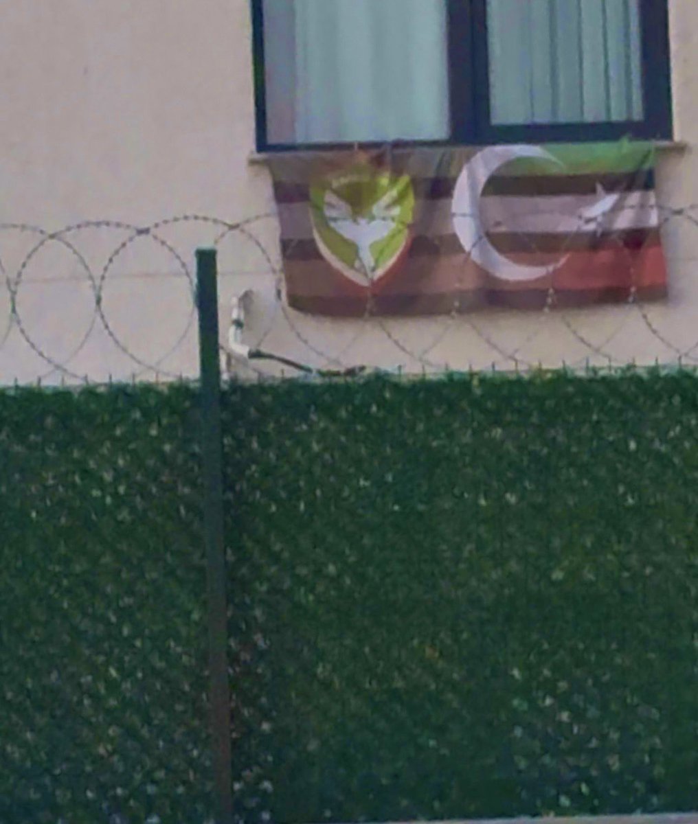 r_ekincii's tweet image. Sevgili Kürdistan milliyetçileri kardeşlerim siz bu realiteyi görüp Apoistlere &quot;Devşirme&quot; demedikçe onlar ulusunuzu devşirmeye devam edecektir. Kawa Dehaka ne yaptıysa siz de duygusallığınızı bir tarafa bırakıp onu yapmalısınız.