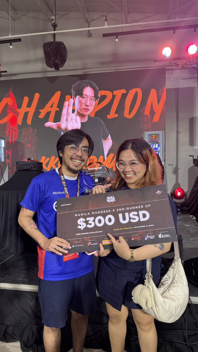 Finished 3rd on a TWT challengers! Super happy I got this far considering how stacked the bracket was!

Congrats to <a href="/kkokkoma_mujoy/">x I Kkokkoma</a> he killed me 😭

Ty to <a href="/eightmethods/">🎱🎱🎱</a> and my teammate <a href="/Gld_Stndrd/">eightmethods | Gold_Standard</a>! Very grateful to have a great team