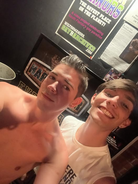 Every day we get a little FAMOUSER!

Thank you Mikey and Bruce for snapping this picture at Eagle Wilton Manors!
We know Salvo and his team LOVE 📷 GayBarchives!