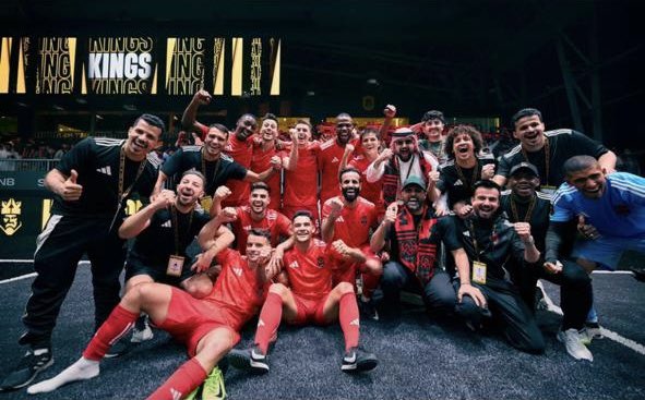 يواصل مدرب نادي العناية الرياضي الكابتن
معاذ الريمي تألقه في بطولة الكنقزليق
بعد أن قاد فريقSXBإلى نصف النهائي بكل جدارة⭐️
ويُعد من أبرز المدربين في البطولة إذ سبق له تحقيق 
بطولة الكنقزليق في نادي العناية الرياضي🏆
بالتوفيق يا أبطال🤍
#نادي_العناية_الرياضي #SXB #بطولة_الكنقزليق