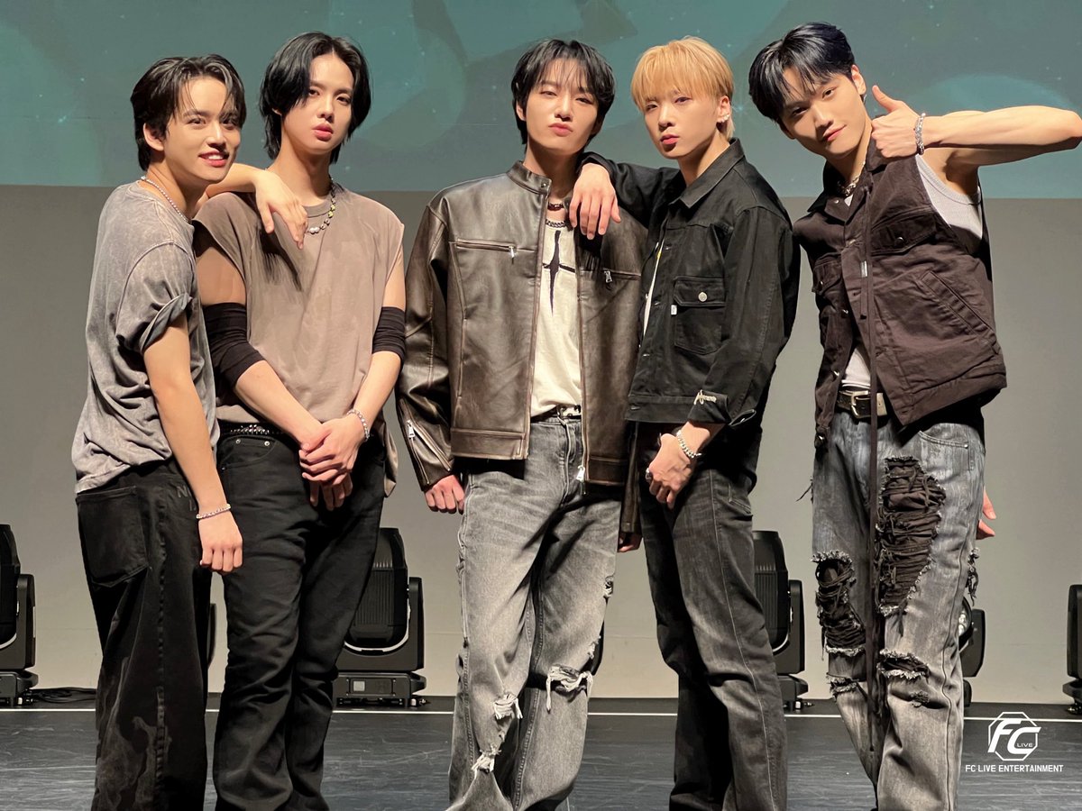 u0026TEAM ツアー ソウル公演 FC メンバーシップ 特典 K ケイ \u0026TEAM「今、この瞬間を忘れずにもっとかっこいいアーティストに」 半年