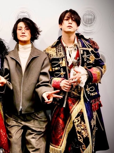 sub_jwa's tweet photo. ←2025年仁亀
2005年の仁亀→

20年の歳月✨

#亀梨和也 
#赤西仁 https://t.co/qM0suolndX