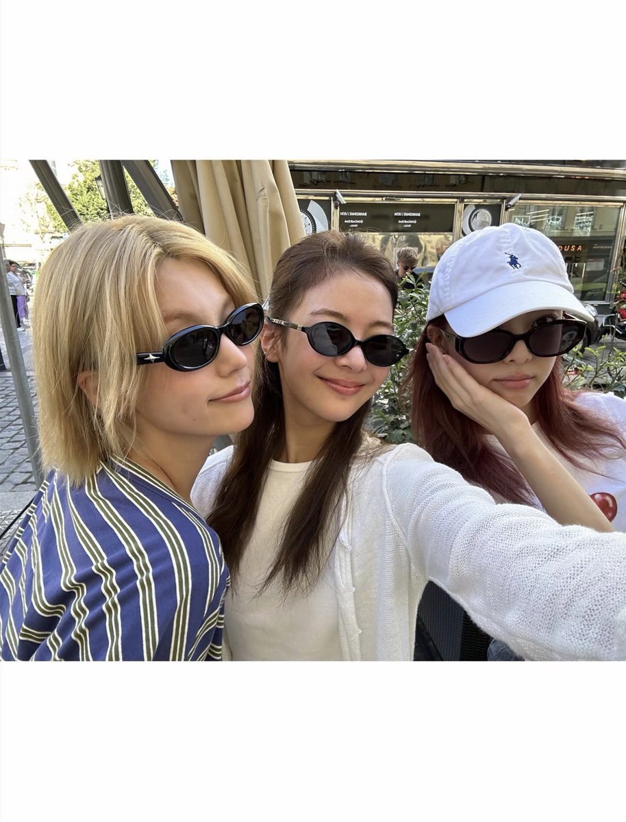 #LIA lia_loves___ instagram update