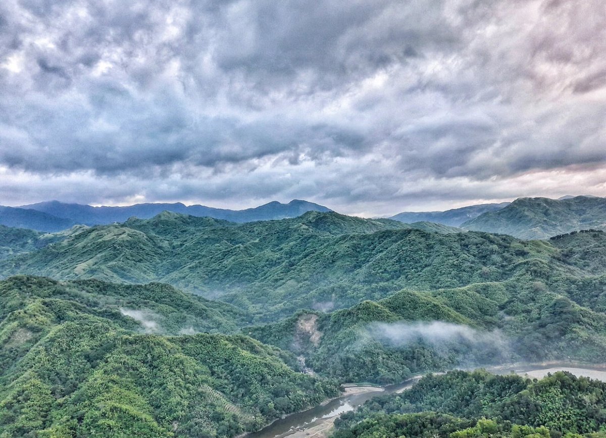jonJ_ilobela's tweet photo. ⚔️ Sierra Madre Mountains: A Double-Edged Sword

The Sierra Madre is Luzon’s natural shield, breaking the winds of Pacific typhoons before they devastate inland towns. 

Yet this same barrier can also turn into a floodmaker. When storms strike, its slopes trap huge volumes of rain that rush downstream into the Cagayan and Pampanga river basins. 

Without trees to absorb and slow the flow, floods surge faster and stronger. 
The Sierra Madre protects us from the wind’s wrath, but neglecting its forests turns protection into peril. It’s a double-edged sword, one edge saves, the other cuts. 

Bottom line: It’s not the mountain that betrays us, it’s our neglect of it.

#SierraMadreMatters #Uwan #UwanPH #SierraMadreShield