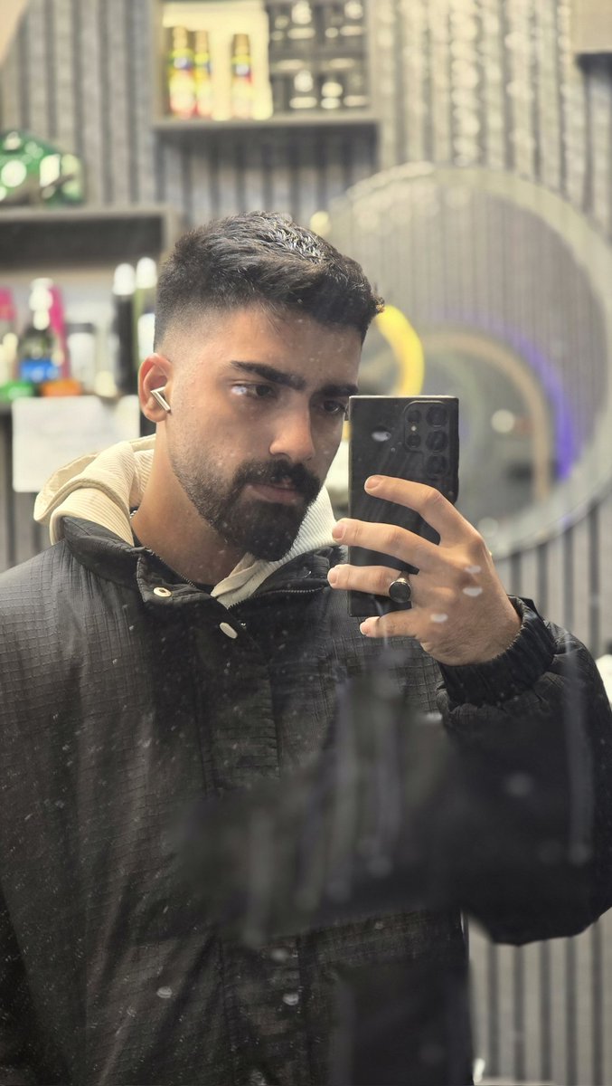 داش گلم👽 tweet media