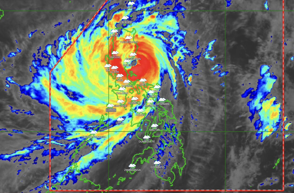 gmanews's tweet photo. SUPER TYPHOON UWAN, NAG-LANDFALL NA SA DINALUNGAN, AURORA  

TINGNAN: Nag-landfall na ang Super Typhoon #UwanPH sa Dinalungan, Aurora, as of 9:10 PM, ayon sa PAGASA.  

COURTESY: PAGASA PANaHON website https://t.co/rx3Xl3hKMQ