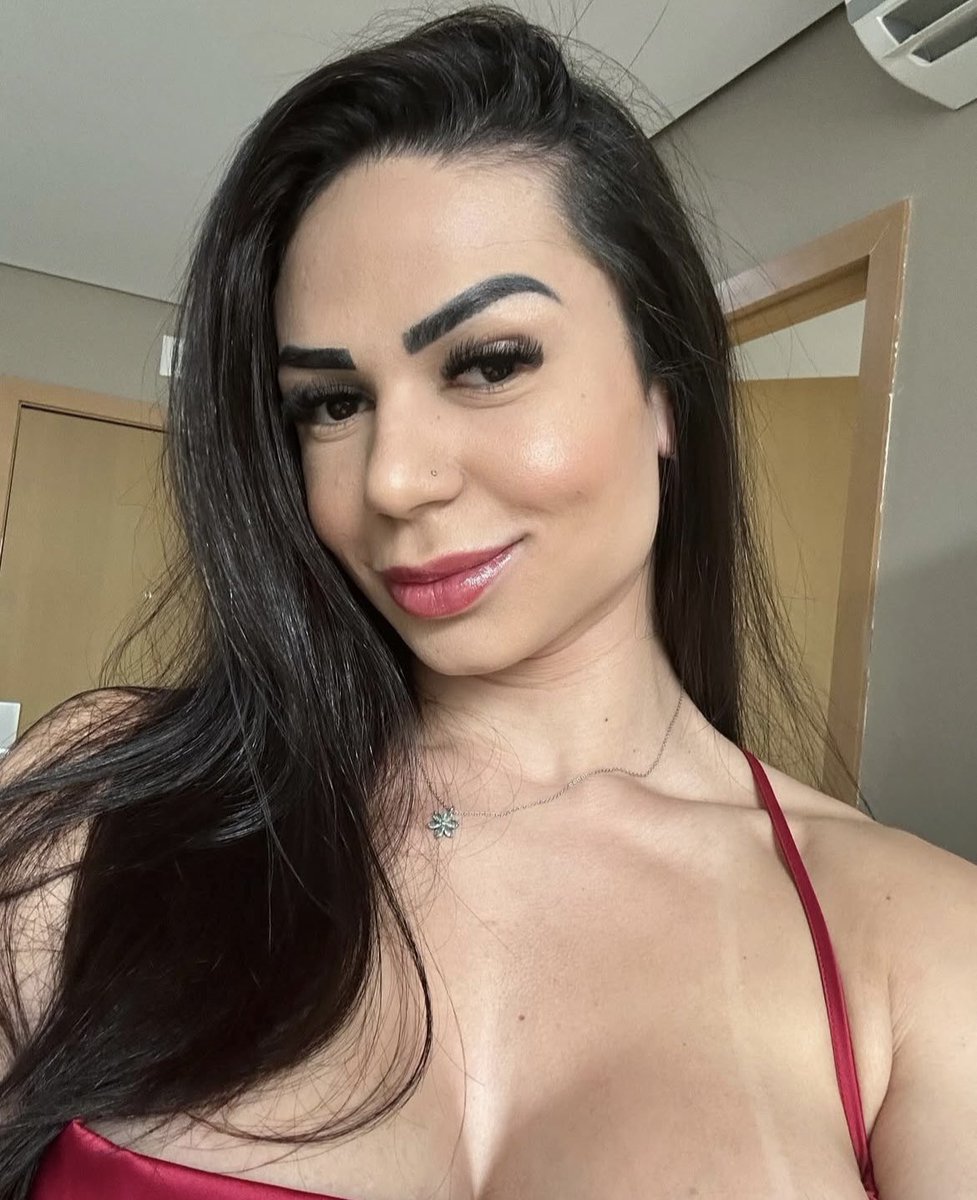 Danielle tweet media