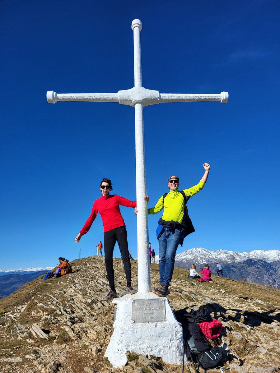 Balateu's tweet photo. Coneixent la vall d'Ogassa i pujada a la muntanya del Taga (2040m).
Meravella de país que tenim! ❤️
#Ogassa #ElTaga #Ripollès
@MargaRiembau @FEEC_cat https://t.co/NsotpLQon9