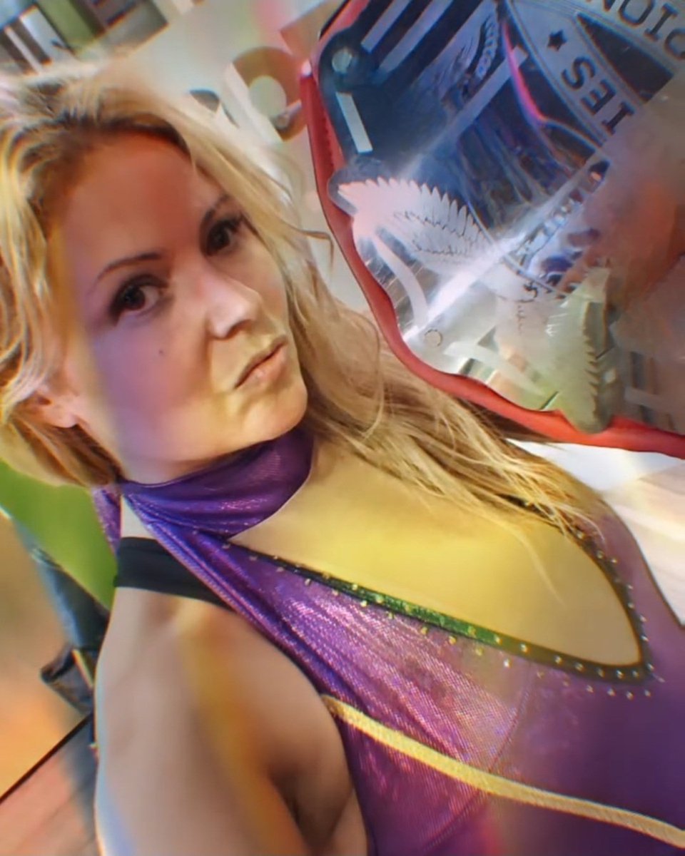 A triple threat against El and Dylan, we're going to rock this house! Who knows what can happen, but whatever it is, it'll be a champion caliber banger!