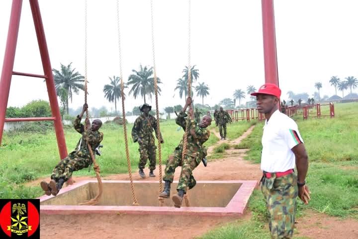 IdongesitEyoAk4's tweet image. For God and Country 🇳🇬. Follow me 📍 #NigerianArmy #sentinel #CourageAndCommitment #MilitaryExcellence #HeroesInTraining #ProudlyNA