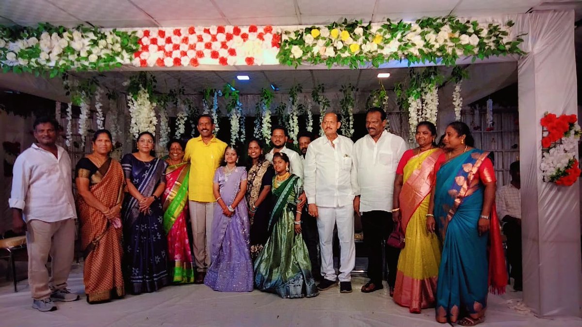 Pallasrinivas4u's tweet image. నేడు గాజువాక నియోజకవర్గంలోని వివిధ కార్యక్రమాలకు హాజరైన ఆంధ్రప్రదేశ్ రాష్ట్ర టిడిపి అధ్యక్షులు, గాజువాక శాసనసభ్యులు శ్రీ పల్లా శ్రీనివాసరావు గారు.
#PallaSrinivasaRao #TDP #TDPStatePresident #MLAGajuwaka  #Gajuwaka