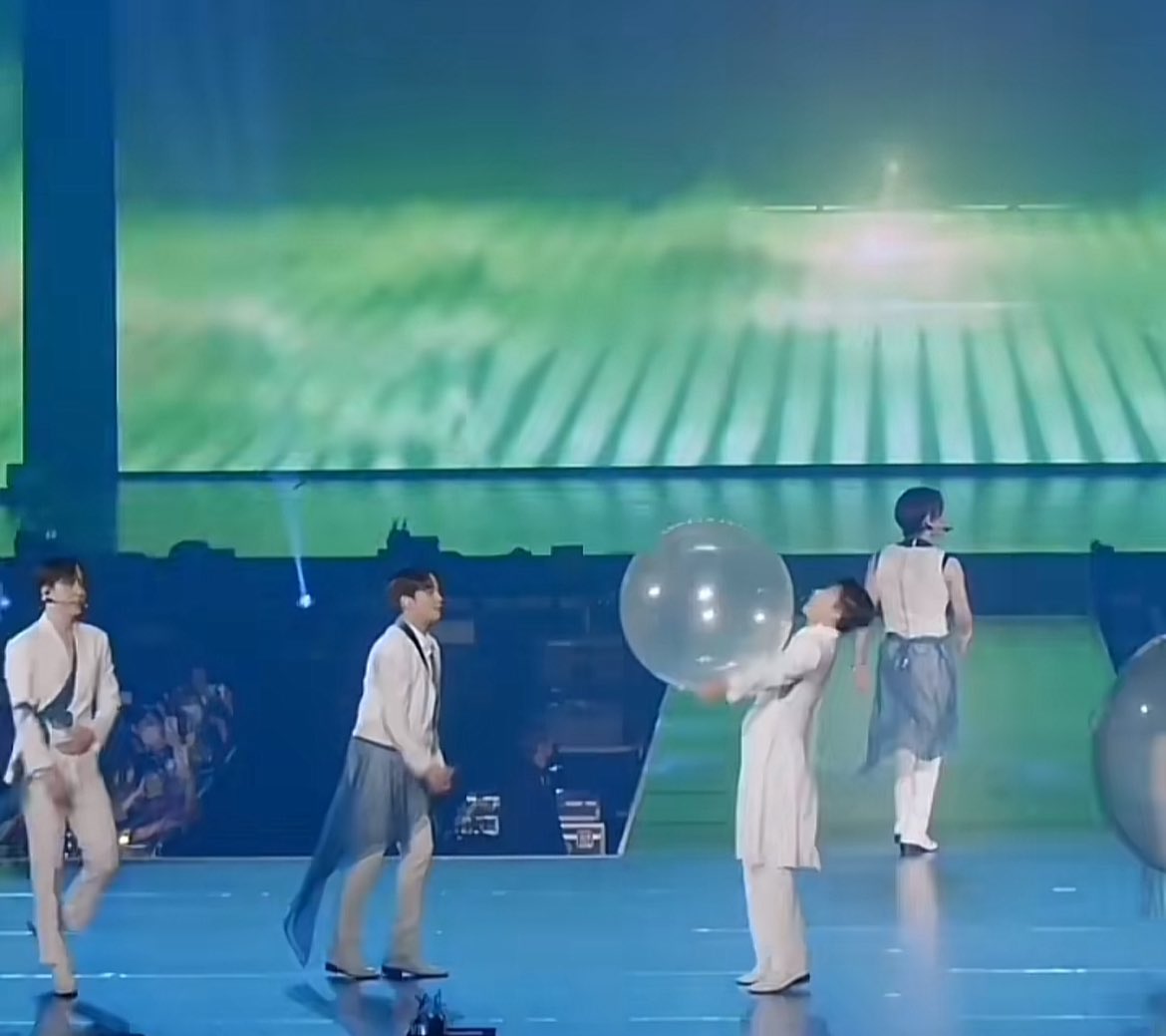 MGthisMGthat's tweet image. “you can’t hear pictures” yea you can