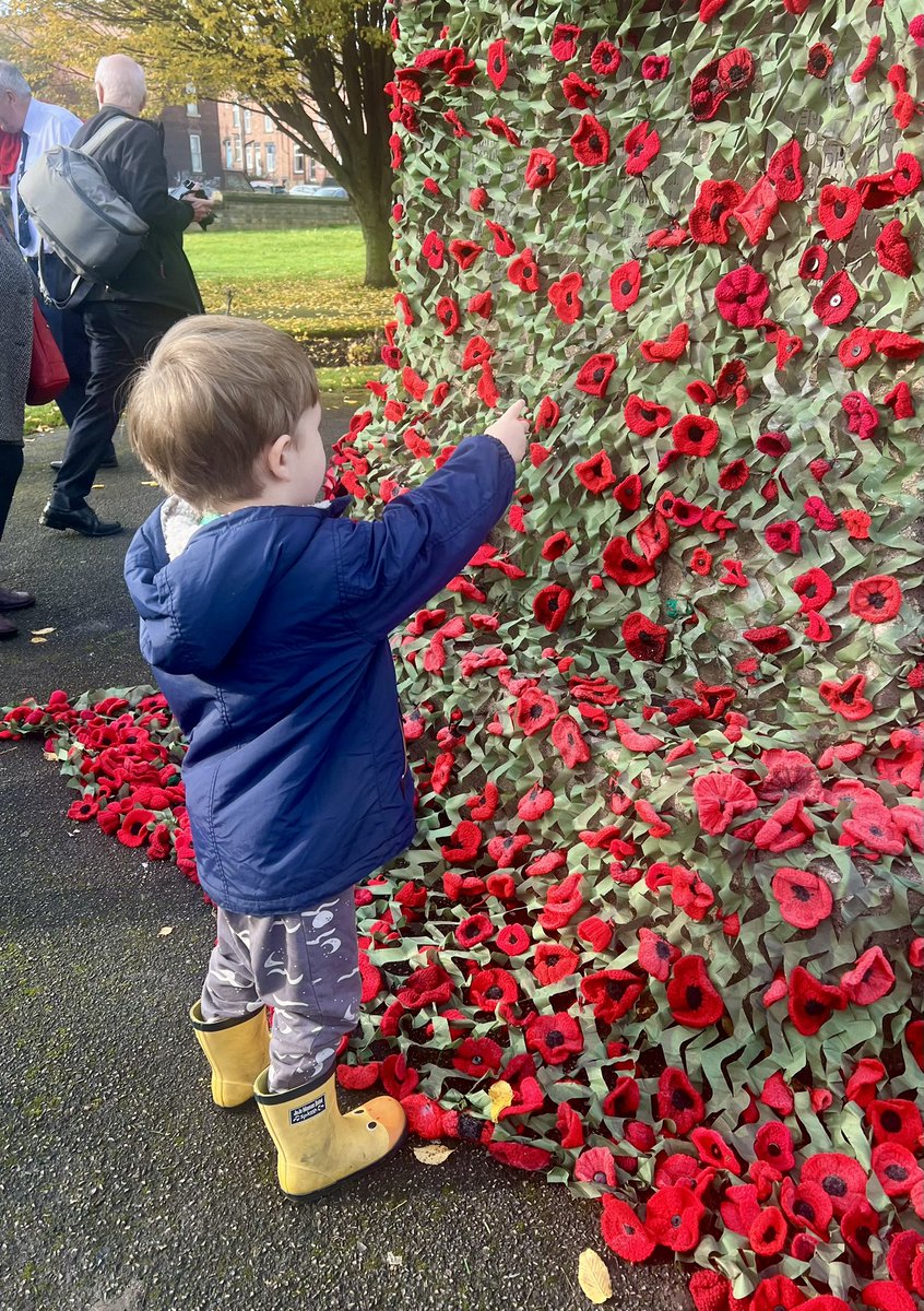 Alice Smart tweet media