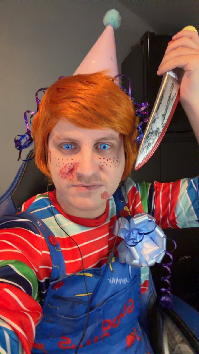 We are LIVE over on the purple! 

Trying to play some Chucky! 

Twitch.tv/aunt_barbs 

#dbd #twitchstreamer