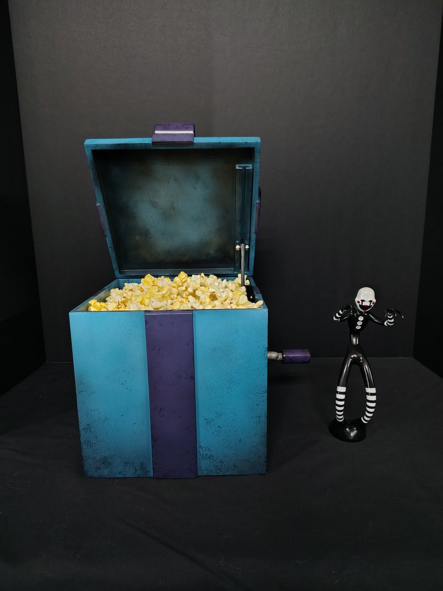 Nate__Creates's tweet image. Made my own Fnaf Popcorn Bucket! 🍿
#Fnaf