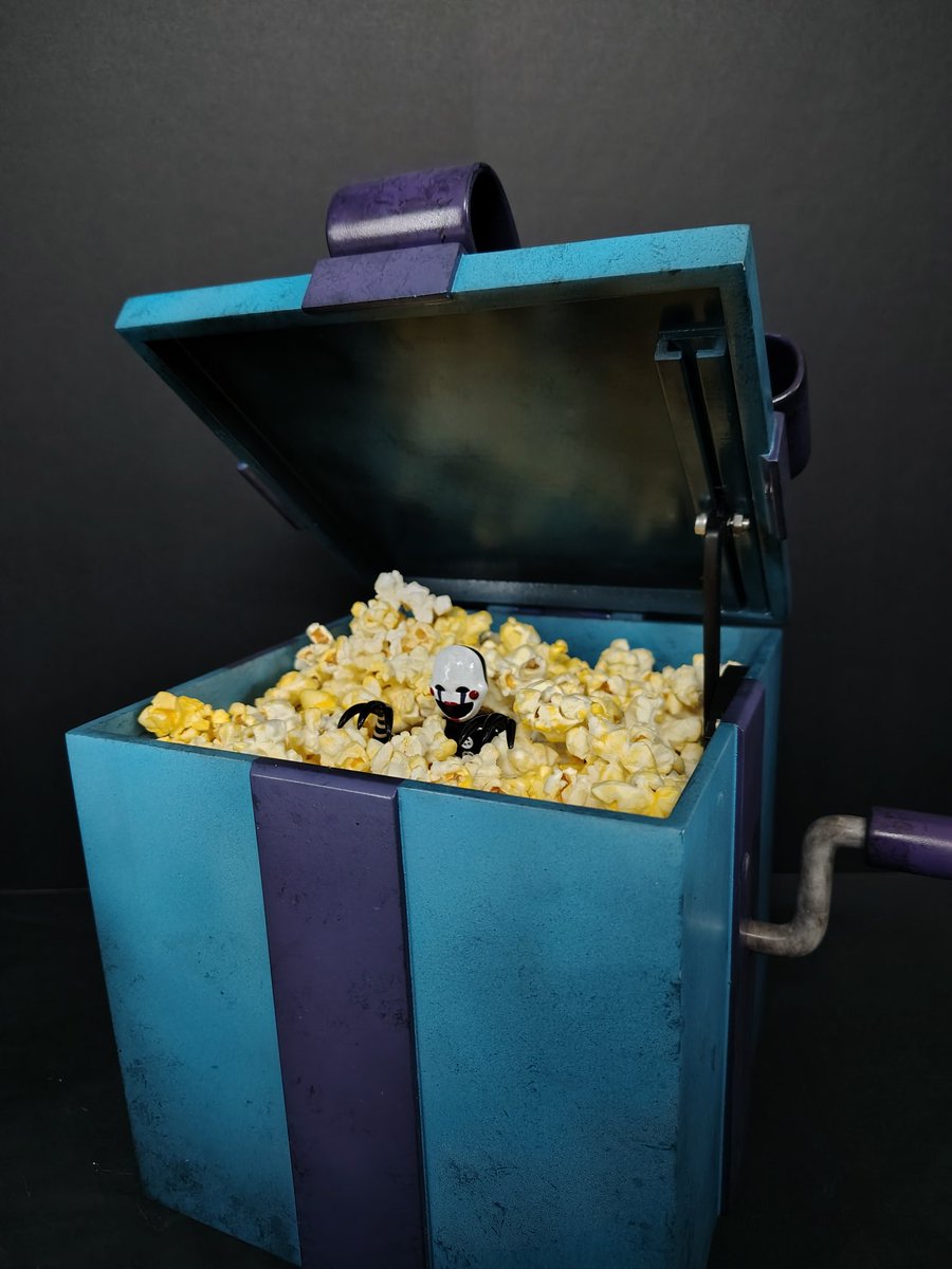 Nate__Creates's tweet image. Made my own Fnaf Popcorn Bucket! 🍿
#Fnaf