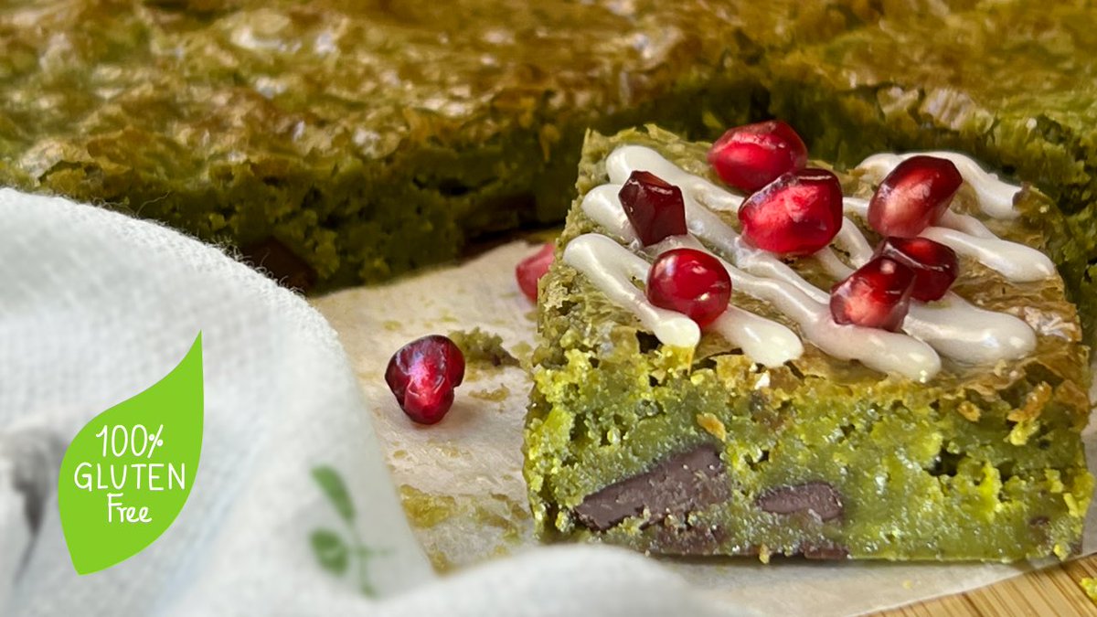 MetaWeb20's tweet image. Recipe: Gluten-Free Chocolate Chunk Matcha Brownies

youtu.be/3R7QwL7uQAE